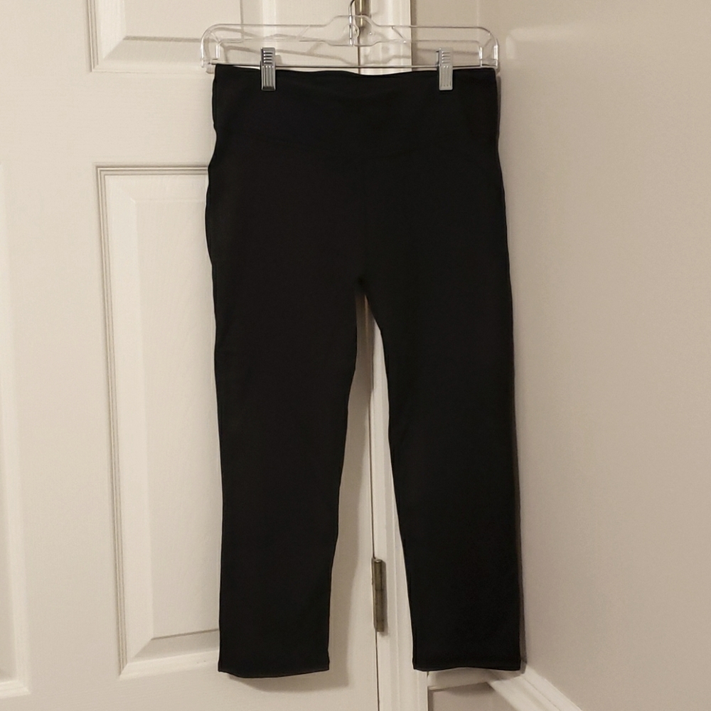 Fabletics Black Capri Leggings